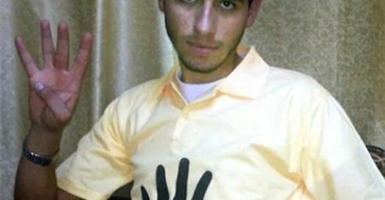 حملة لتوزيع مليون شعار "رابعة" إذا لم يفرج عن المعتقلين