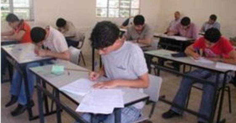 إشراك ديوان المحاسبة.. وتقليص قاعات امتحانات التوجيهي