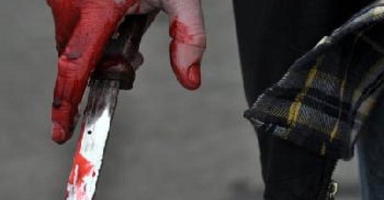 طعن رجل أمن بـ"النظيف"