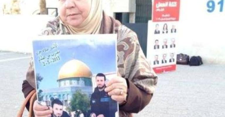 الأسير حماد.. فرحة بلقاء الأقارب وأمل بزيارة زوجته وأبنائه