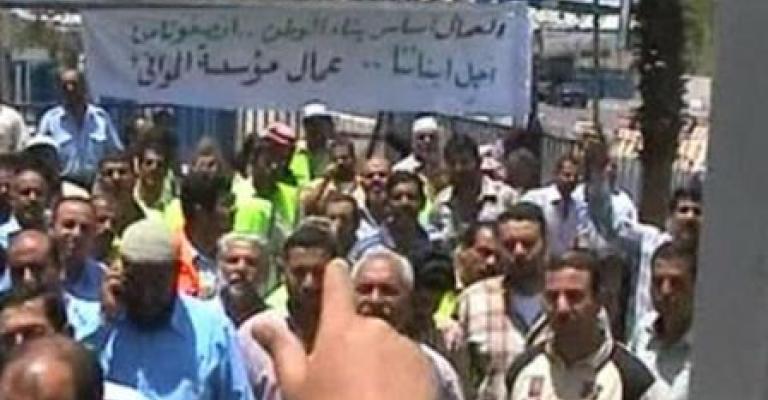 المجالي: عمال الموانئ يتقاضون رواتب وامتيازات تفوق أي امتيازات