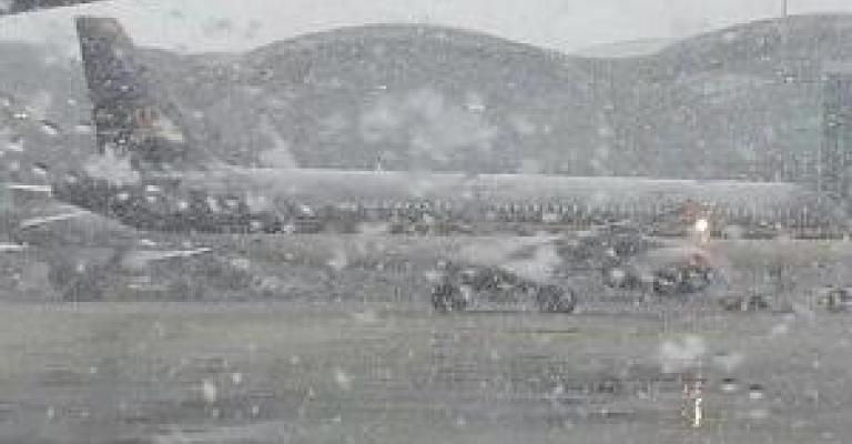 تأخير مواعيد رحلات جوية الإثنين