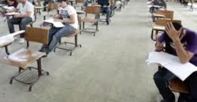 "عدالة التوجيهي".. مؤسسات الدولة تتصدى لإخفاقات الثانوية العامة