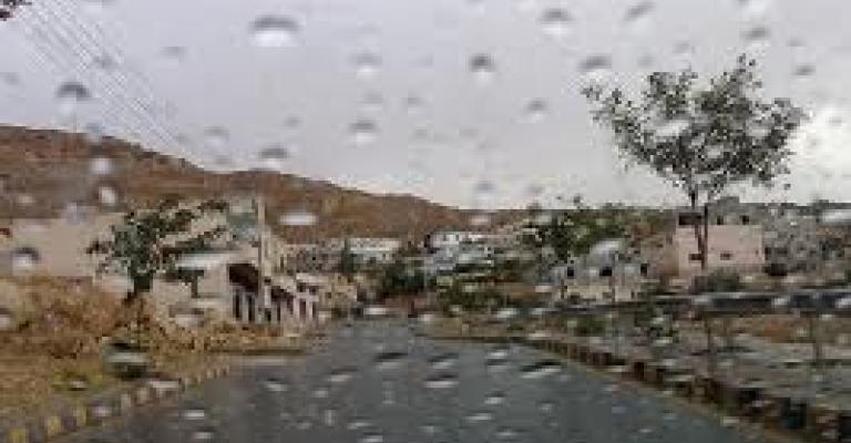 أجواء باردة نسبية واحتمال هطول أمطار محلية الخميس