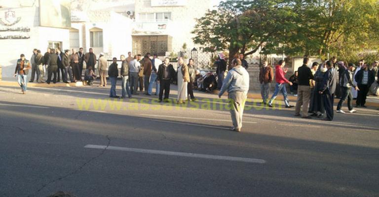 عمال الموانئ يعلقون إضرابهم.. وانتخابات للجنتهم النقابية