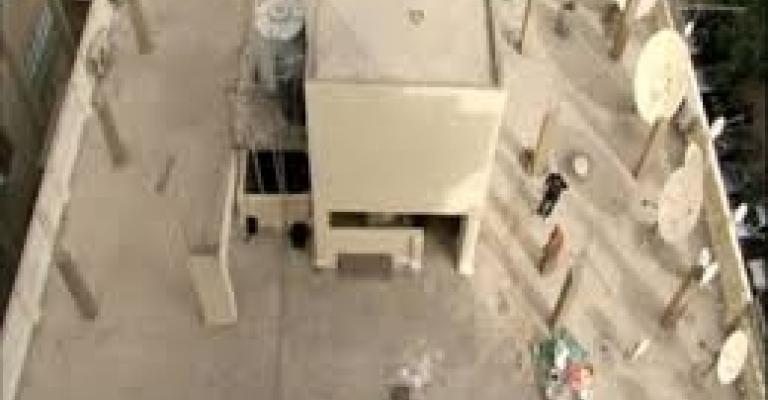 الأمانة توضح قرار إيقاف ترخيص طابق السطح الأمانة توضح قرار إيقاف ترخيص طابق السطح