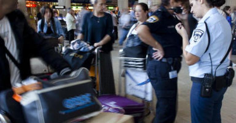 إسرائيل تحذر من السفر إلى الأردن وسيناء