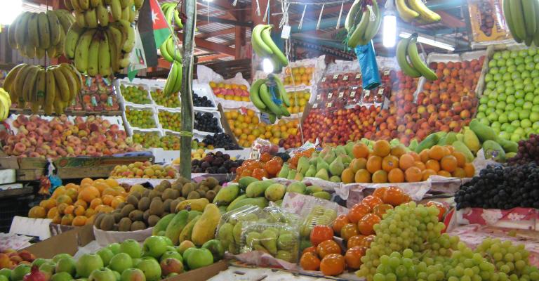 انخفاض ملموس على اسعار الخضروات والفواكه انخفاض ملموس على اسعار الخضروات والفواكه