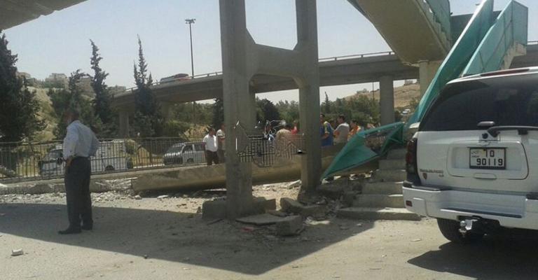 الأمانة: عدم التزام السائقين بارتفاع الحمولة سبب حوادث الجسور الأمانة: عدم التزام السائقين بارتفاع الحمولة سبب حوادث الجسور