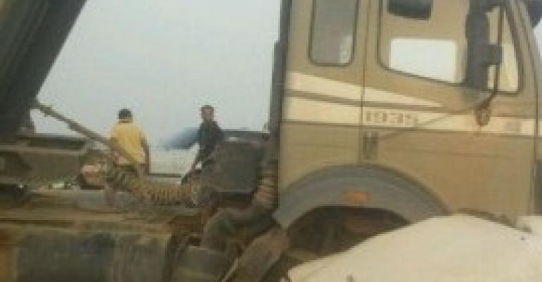 10 إصابات إثر اصطدام تريلا بـ14 مركبة 10 إصابات إثر اصطدام تريلا بـ14 مركبة