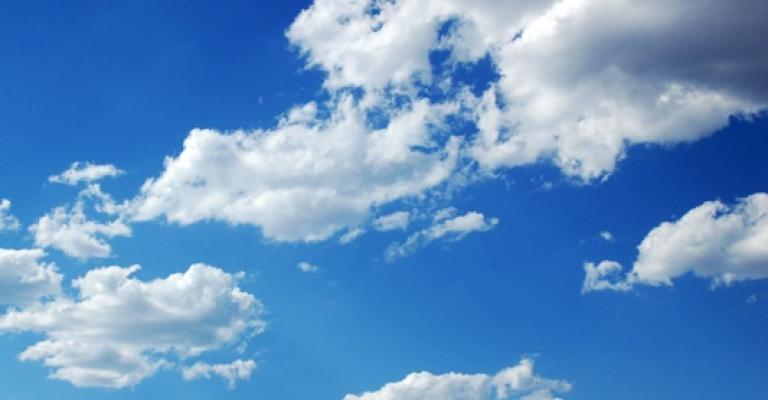 أجواء معتدلة ودرجات الحرارة أقل من معدلاتها