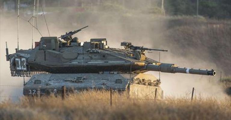 "معاريف": إسرائيل تستعد لحرب برية في غزة 