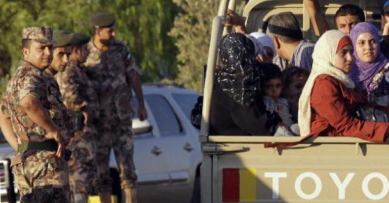 استقبال 375 لاجئا سوريا بينهم مصابون ومرضى