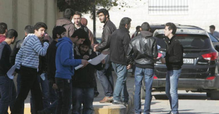 "المعلمين": قرارات "التربية" حول التوجيهي "انفرادية" "المعلمين": قرارات "التربية" حول التوجيهي "انفرادية"