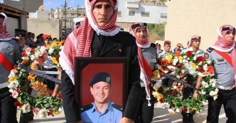 لجنة متابعة احداث معان تتهم اطرافاً بمحاولة ابقاء ازمة المحافظة مشتعلة لجنة متابعة احداث معان تتهم اطرافاً بمحاولة ابقاء ازمة المحافظة مشتعلة