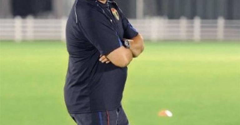 عبد القادر مدرباً مؤقتاً للمنتخب الوطني لكرة القدم عبد القادر مدرباً مؤقتاً للمنتخب الوطني لكرة القدم