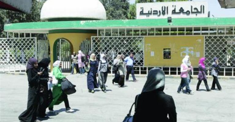 قبول 27600 طالب في الجامعات الرسمية قبول 27600 طالب في الجامعات الرسمية