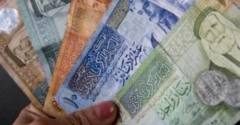 تسليم الدعم النقدي للقطاع العام قبل نهاية أيلول