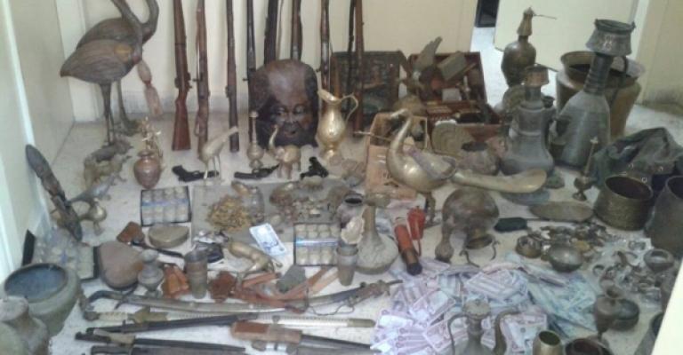 ضبط كمية كبيرة من الاثار والاسلحة في جرش