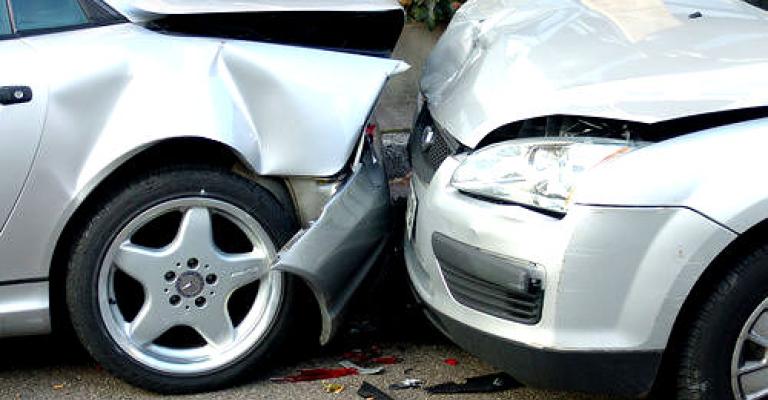 الزرقاء: وفاتان وإصابتان في حادث تصادم