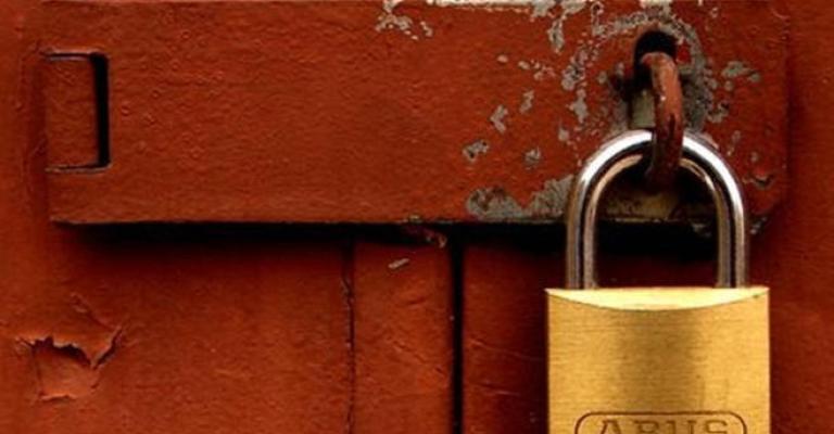 البيئة تغلق وتنذر 47 منشأة