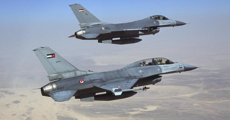 الجيش: مقاتلات سلاح الجو الملكي تغير على مواقع لداعش
