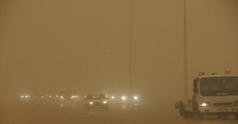 تحذيرات دائرة الأرصاد الجوية للتعامل مع العاصفة الثلجية