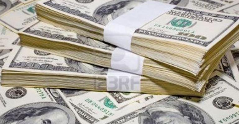 القبض على موظف سرق 400 ألف دولار من شركة طيران