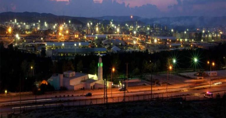 البترول الوطنية تبيع غاز الريشة بثلث سعر"المصري" للحكومة البترول الوطنية تبيع غاز الريشة بثلث سعر"المصري" للحكومة