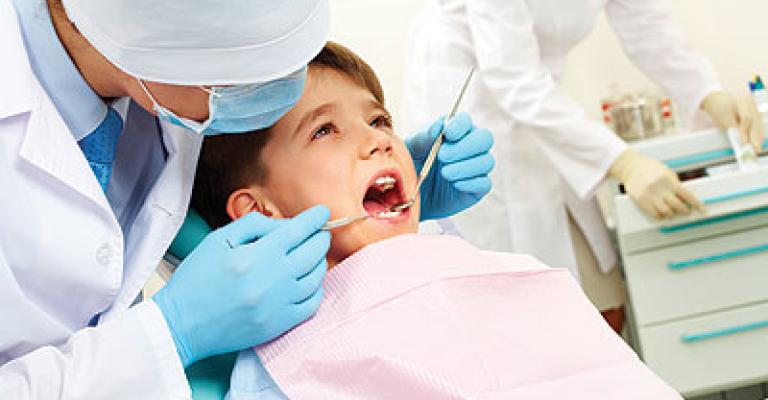 الاردن بحاجة الى 500 فني أسنان