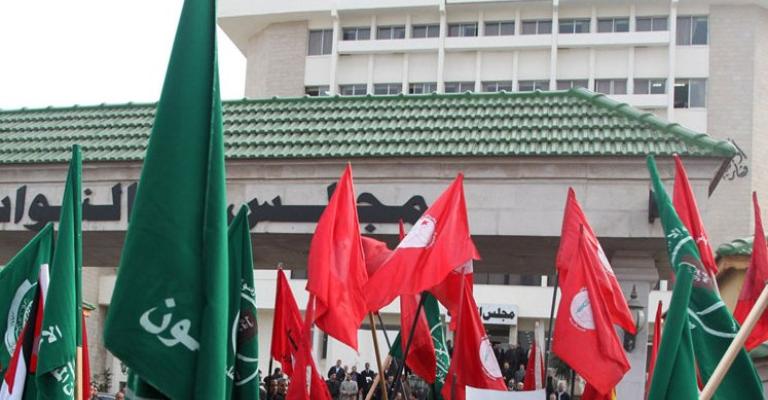 مطالب حزبية بتوازي مناقشة "حزمة قوانين الإصلاح" مطالب حزبية بتوازي مناقشة "حزمة قوانين الإصلاح"