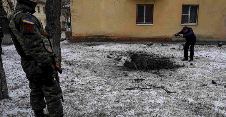 مقتل جندي وإصابة آخر شرق أوكرانيا مقتل جندي وإصابة آخر شرق أوكرانيا