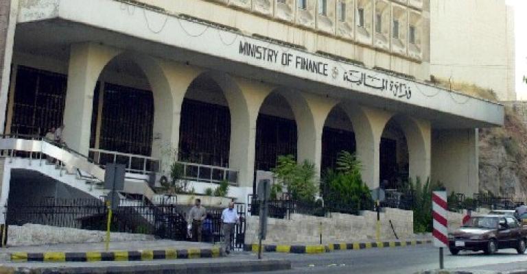 صندوق النقد الدولي: الإعفاءات "أضعفت" قانون ضريبة الدخل