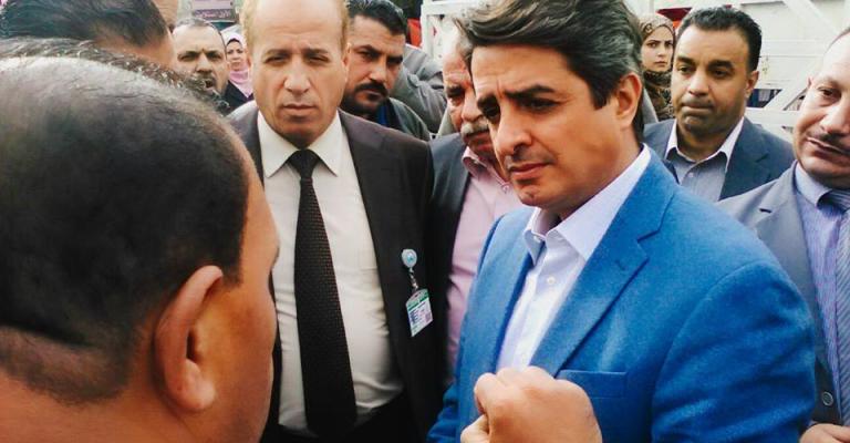 المحافظ يبحث احتياجات مخيمات الزرقاء