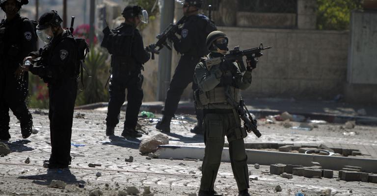 مواجهات بين طلبة المدارس وقوات الاحتلال في القدس مواجهات بين طلبة المدارس وقوات الاحتلال في القدس