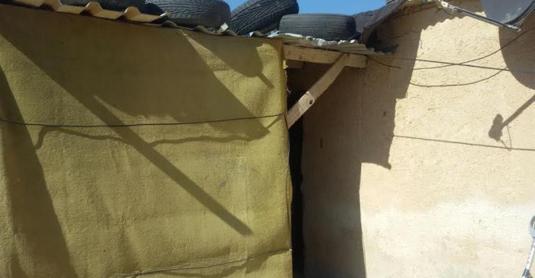 سوريون في "حظائر" اللجوء سوريون في "حظائر" اللجوء