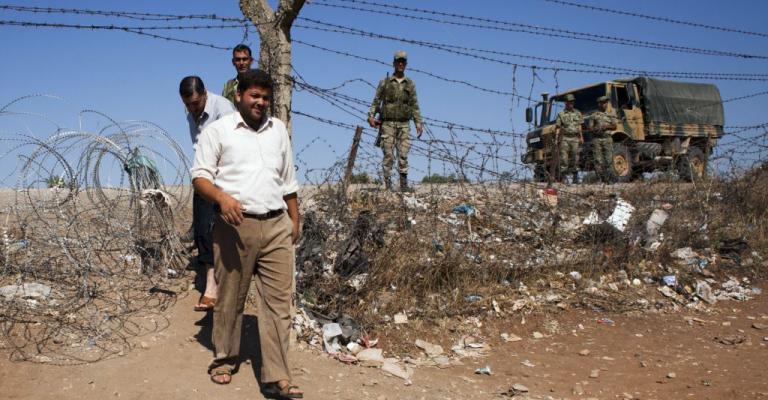 العمالة السورية ومخاوف الإعادة إلى المخيمات أو"القذف" العمالة السورية ومخاوف الإعادة إلى المخيمات أو"القذف"