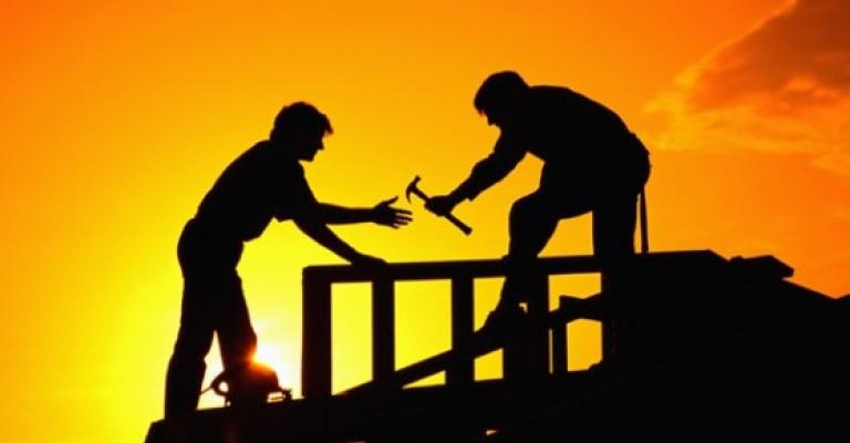 هموم عمالية في الأول من أيار