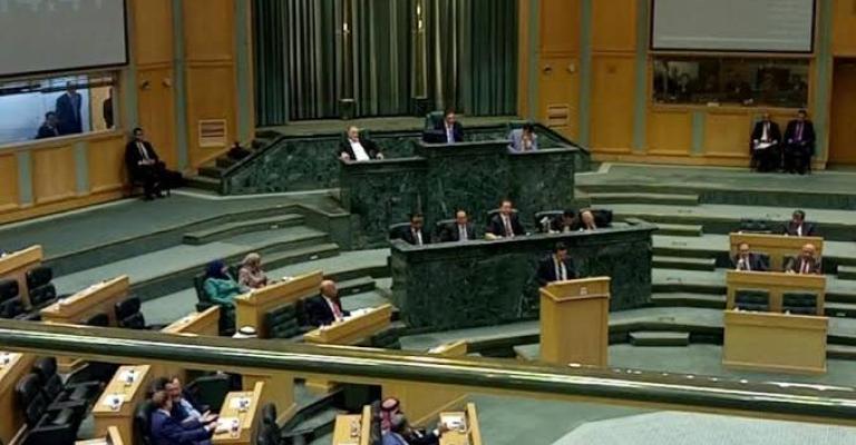 مواصلة نقاش البيان الحكومي تحت قبة البرلمان مواصلة نقاش البيان الحكومي تحت قبة البرلمان