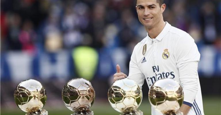 كريستيانو رونالدو يحلم بعرش لا يقبل التشكيك كريستيانو رونالدو يحلم بعرش لا يقبل التشكيك