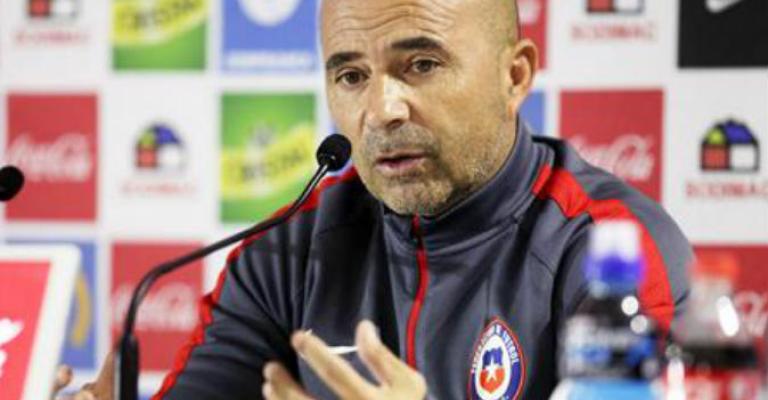 ميسي يحدد خليفة انريكي في برشلونة