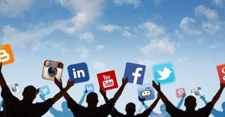 مواقع التواصل ومدى تأثيرها على صانع القرار مواقع التواصل ومدى تأثيرها على صانع القرار