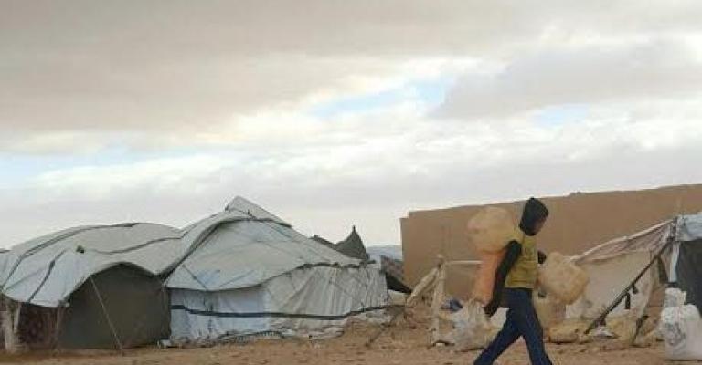 الحدلات مخيم حدودي "خارج التغطية"