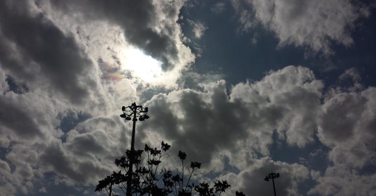 طقس غائم اليوم وانخفاض الحرارة غدا طقس غائم اليوم وانخفاض الحرارة غدا