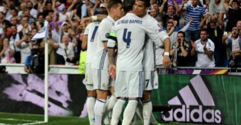 رونالدو يقود ريال مدريد إلى نصف النهائي رونالدو يقود ريال مدريد إلى نصف النهائي