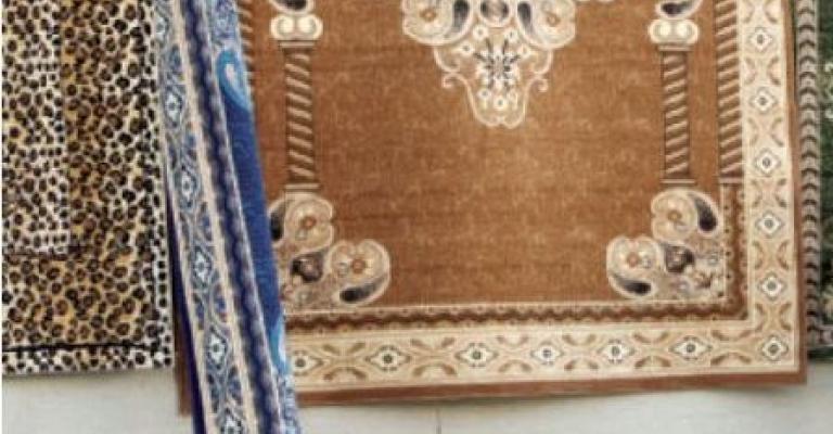 تحديد مستوردات السجاد نهاية العام