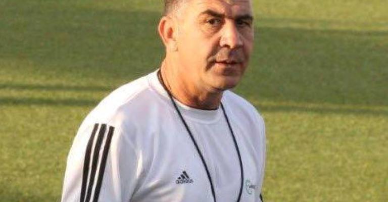 "البقعة" يعين السوري خانكان مدربا لفريق الكرة "البقعة" يعين السوري خانكان مدربا لفريق الكرة