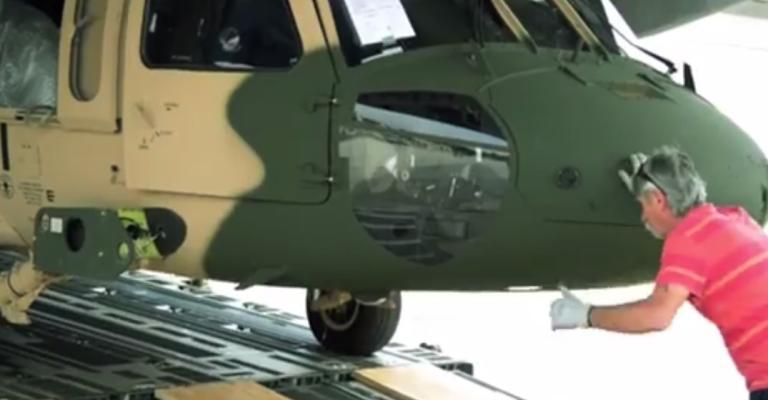 الأردن يتسلم مروحيتين عسكريتين أمريكيتين الأردن يتسلم مروحيتين عسكريتين أمريكيتين