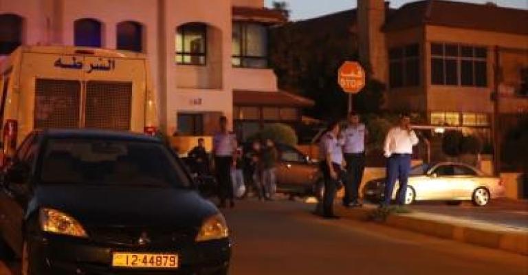 تهمتا القتل وحيازة سلاح بدون ترخيص لحارس السفارة الإسرائيلية تهمتا القتل وحيازة سلاح بدون ترخيص لحارس السفارة الإسرائيلية