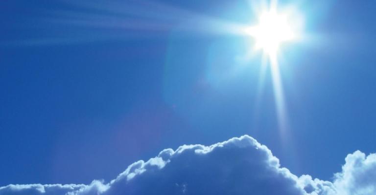 ارتفاع على الحرارة والعظمى في عمان 35 درجة